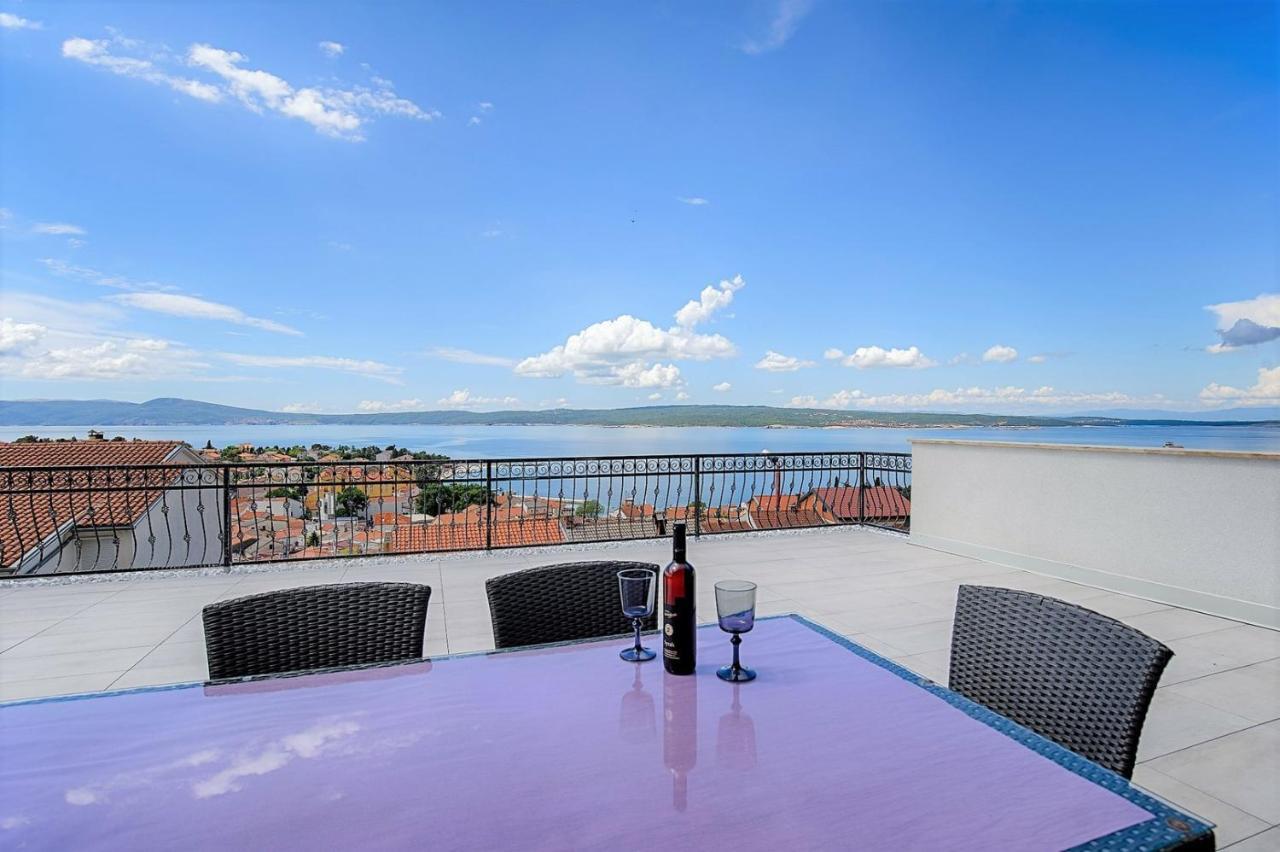 Holiday House Queens With Sea View Selce Buitenkant foto