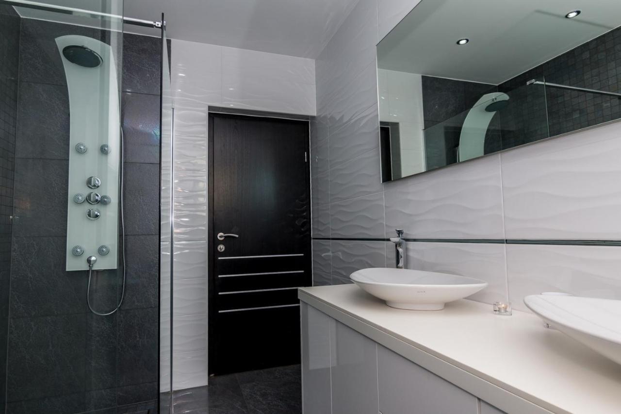 Holiday House Queens With Sea View Selce Buitenkant foto